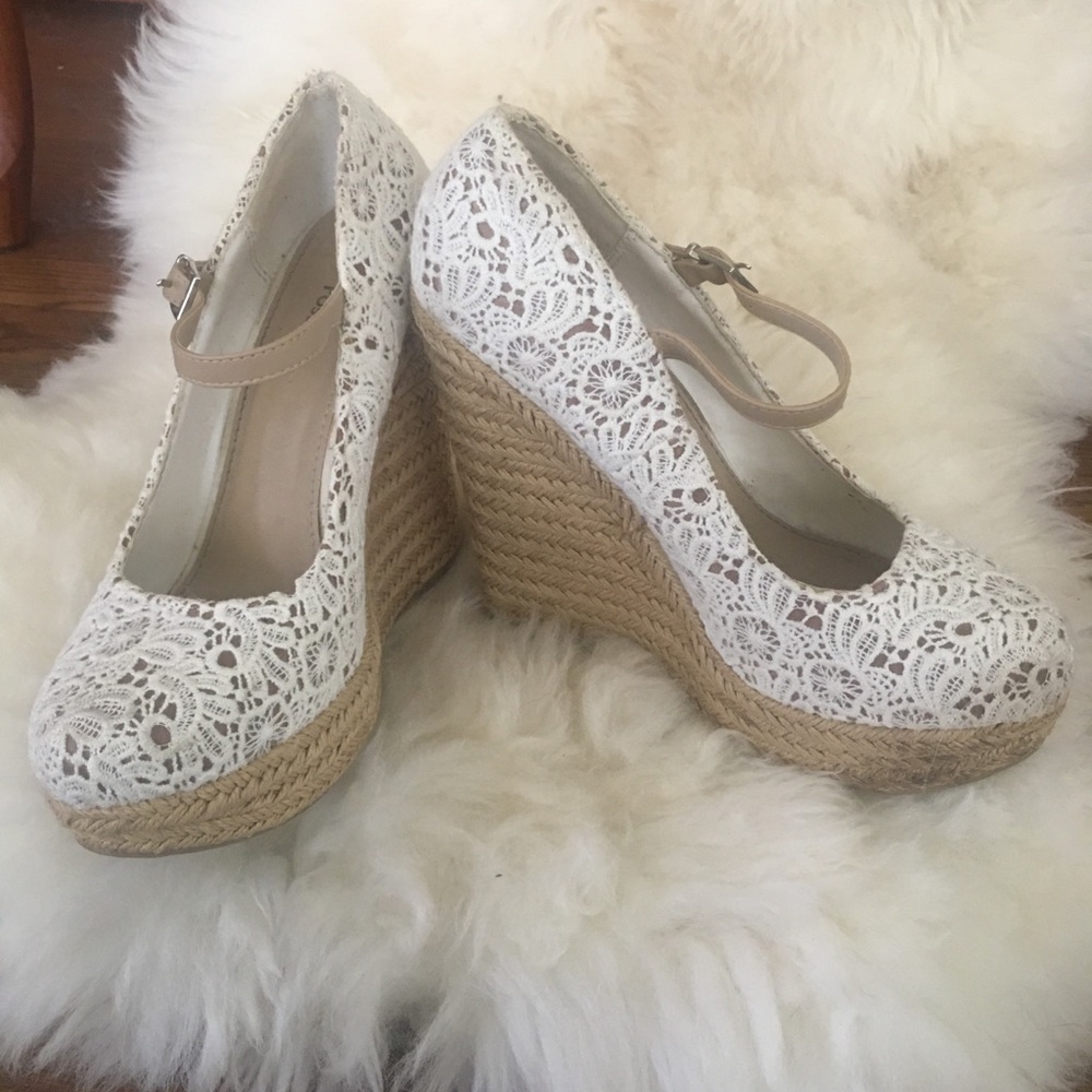 Chatlotte Russe white lace wedge